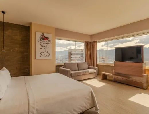 V Grand Hotel Radisson Individuals