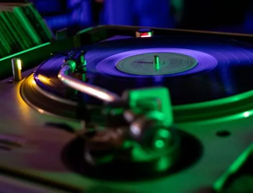 Imagen de referencia: DJ para bodas