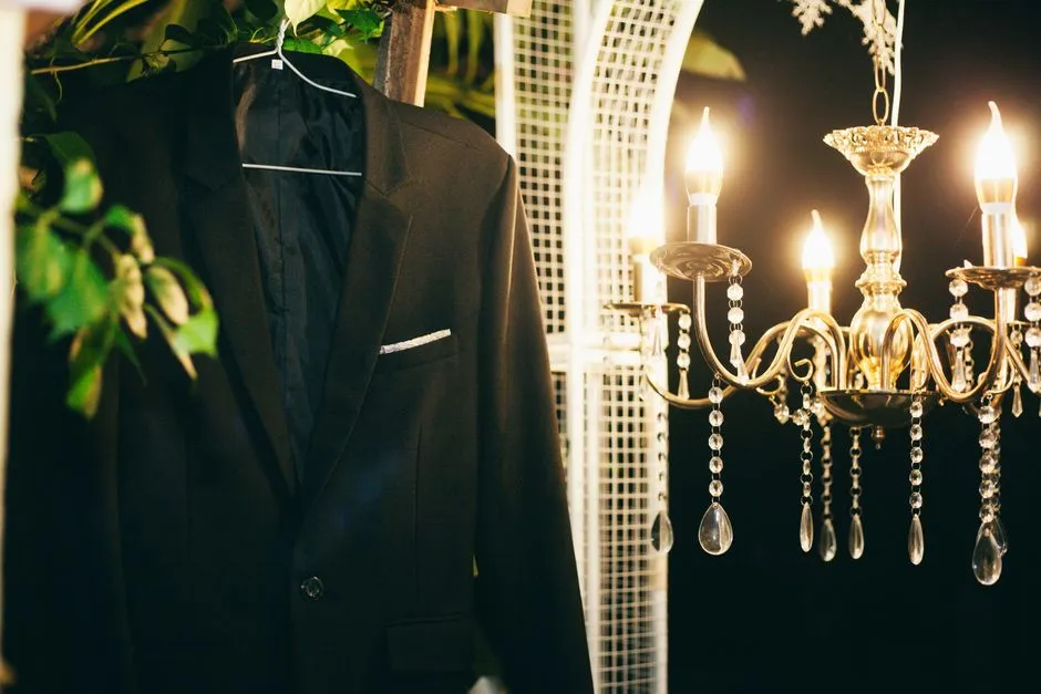 Imagen de referencia: trajes de novio para bodas