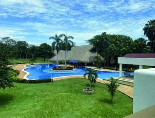 Villa del Río en Santa Fé de Antioquia: vista 2 de los espacios para eventos