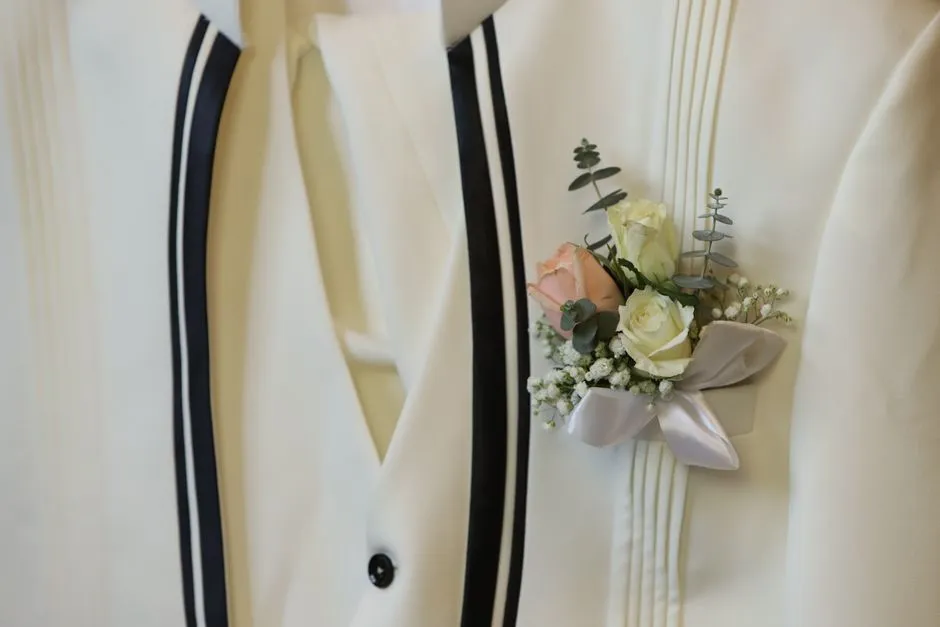 Imagen de referencia: trajes de novio para bodas